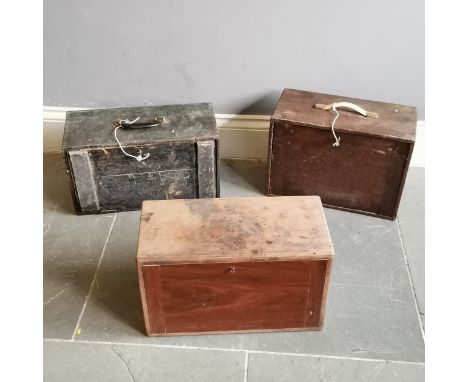 Vintage tool chest containing drawers, 43cm wide x 20cm deep x 30cm high, t/w 2 others., in used condition. 