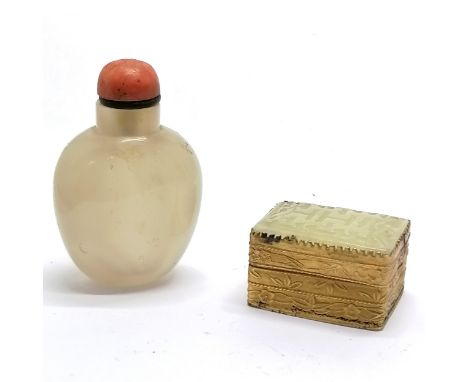 Oriental hand carved hardstone (jade) snuff bottle - 6cm t/w hand carved hardstone jade mounted small gilt metal box