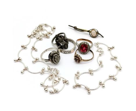 Qty of silver jewellery - 5 x rings, necklace (40cm) with matching bracelet & Mila opal stone set brooch - total weight 36g 