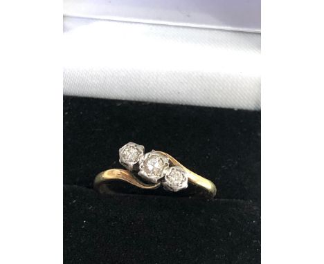 18ct gold diamond ring weight 2.6g 