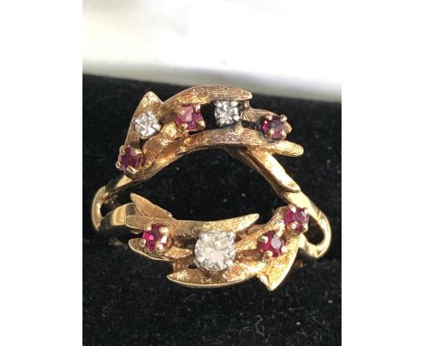 14ct gold diamond and ruby dress ring weight 6.3g 