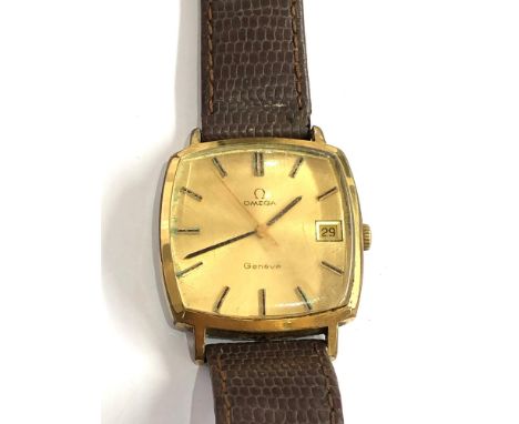 Vintage Omega geneve manual wind gents wristwatch presentation engraved back in1975 watch is ticking but no warranty given 