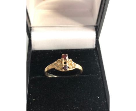 14ct gold garnet ring weight 1.5g 