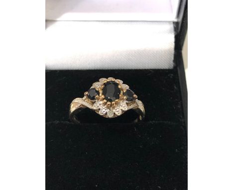 9ct gold sapphire diamond cluster ring weight 2g 