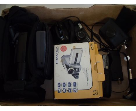 Praktika DVC50 Video Camera in box, a Hitachi VM-E358E8MM Video Camera in case and 5 other cameras (7)