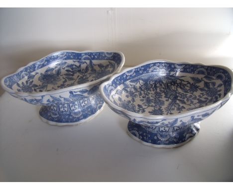 Pair of Chinese ceramic bowls on raised bases (25cm x 16cm x 11cm high) 