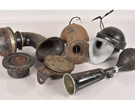An assortment of Vintage Car Horns, to include a Robert Bosch example, a Klaxon, a Lucas example and more (parcel)