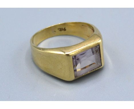 A 9ct. Yellow Gold Ring set rectangular pale pink stone, ring size M, 3.4 gms. 