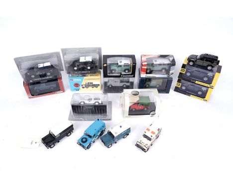 A selection of diecast model Land Rovers, most in their boxes, makers including: Oxford Diecast; Corgi; DeAgostini; and other