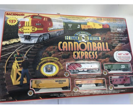 Bachmann E-Z track system HO/OO scale , Cannonball express, large set includes locomotive and freight cars, power pack, telep