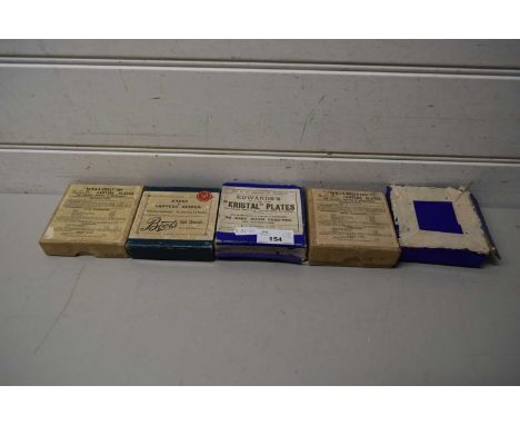 FIVE BOXES VARIOUS MAGIC LANTERN PLATES TO INCLUDE WELLINGTON