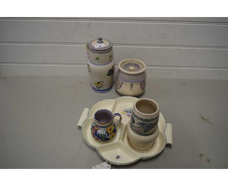 MIXED LOT POOLE POTTERY AND LANGLEY WARES TO INCLUDE HORS D'OEUVRES DISH, TOBACCO JAR AND A FURTHER HONITON VASE