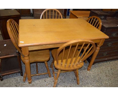 MODERN LIGHT OAK RECTANGULAR KITCHEN TABLE AND FOUR STICK BACK CHAIRS, 120CM WIDE