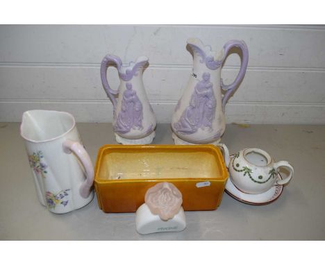 MIXED LOT TO INCLUDE A SHELLEY WILD FLOWERS PATTERN JUG, VICTORIAN MAUVE JASPERWARE TYPE JUG IN THE NAOMI AND HER DAUGHTERS I