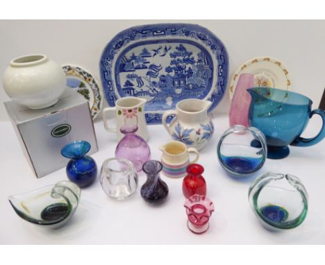 A selection of various glassware and ceramics to include:an early 20th century blue & white Willow Pattern meat platter (40 c