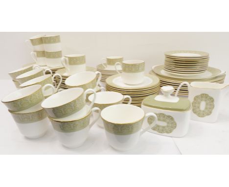 A Royal Doulton 'Sonnet' service (H-5012) comprising:8 plates x 27 cm;14 x 20.5 cm and 14 x 17 cm plates;8 x 17.5 cm bowls; 1