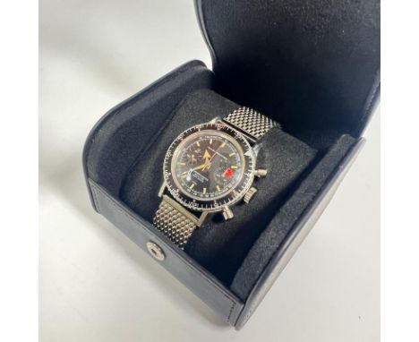 A Nivada Grenchen stainless steel chronomaster aviator sea diver wristwatch with rotating bezel, approx 38mm case, black dial