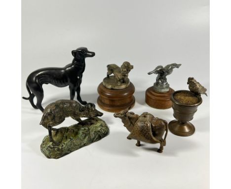 Collection of 6 metal figures of animals to include bronze hound, x 2 car radiator cap emblems, mountain goat/sheep and pack 
