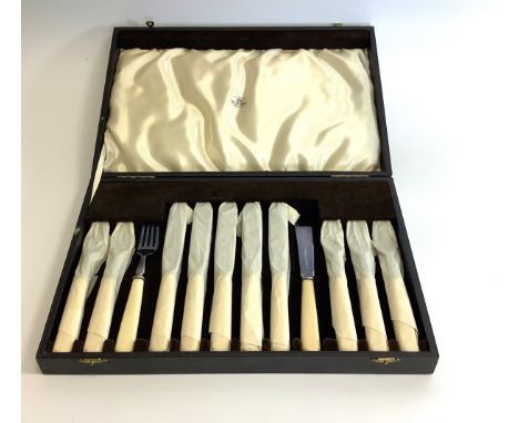 A cased Mappin and Webb plated fish knife and fork set, a&nbsp;cased set of EPNS spoons, a&nbsp;cased set of forks, a&nbsp;&p