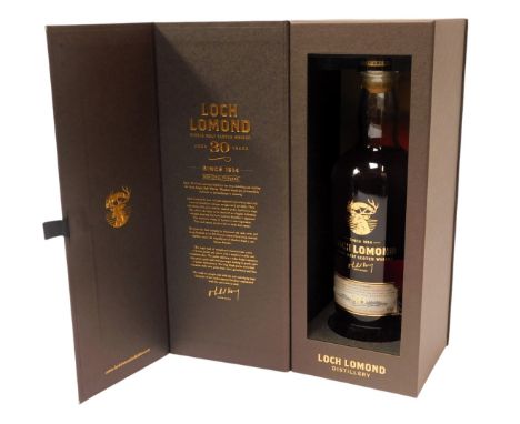 Loch Lomond Single Malt Scotch Whisky, aged thirty years, 47% vol, 70cl, boxed. 