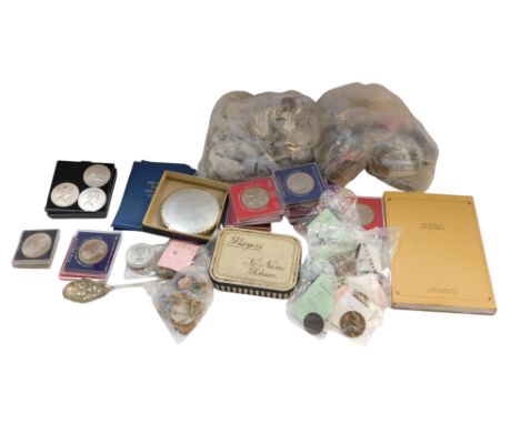 Assorted coinage, comprising pennies, three pence pieces, collector's crowns, pin badges, modern day one pennies and two penn