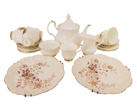 A Royal Albert porcelain Val D'or pattern tea service, comprising a teapot, sugar bowl, six teacups, six saucers, milk jug, a