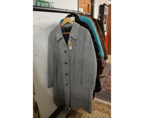 Kevin and Howlin, Dublin, a Donegal tweed gentlemans overcoat, 42 regular.