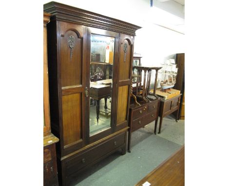 Early 20th Century mahogany three piece bedroom suite comprising: mirror door wardrobe with under drawer;  mahogany mirror ba