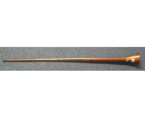 Long copper and brass hunting horn.(B.P. 24% incl. VAT)