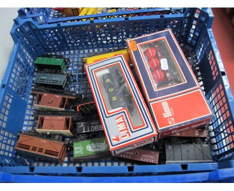 Twenty Two "OO"Gauge/4mm Unboxed/Boxed Items of Rolling Stock, by Lima, Hornby, Grafar etc; Private owner box vans, wagons, b