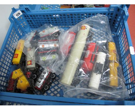 Fourteen "OO"Gauge/4mm Unboxed Tank Wagons, by Hornby and Bachmann, Shell Esso, Regent, BP plus bogie versions, also a Lima "