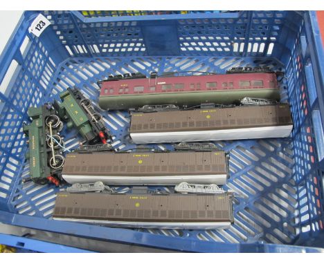 Two Hornby "OO"Gauge/4mm Tank Unboxed G.W.R Steam Locomotives, A Class 2721 0-6-0 R/No 2783, playworn and A Class 101 0-4-0 R