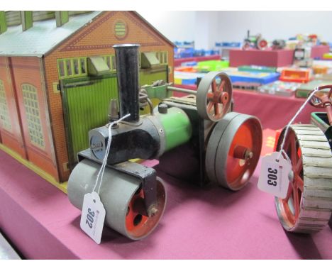 A Mamod SRI "Live Steam" Steam Roller, unboxed, dirty/tarnished condition, burner present, missing "Coal Box" and drive belt.