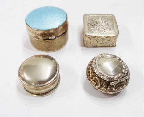 A marked 'Sterling' pill box with sky blue enamel to lid - sold with two Birmingham silver pill boxes and a continental 800 g