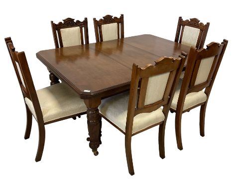 Late Victorian walnut extending dining table, canted rectangular top with moulded edge, with additional leaf and winder, on t