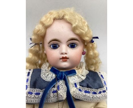 Antique Fine Bisque head doll Eden Baby Paris; Made by Fleischmann &amp; Bloedel c 16.5&rdquo; tall. Good bisque head with or