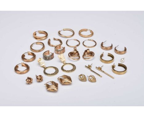 Four pairs of 9ct gold hoop earrings, together with pair of 9ct gold stylised knot earrings, a further pair of 9ct gold earri