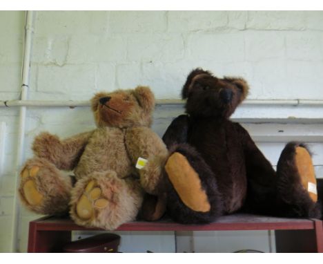 Two articulated teddy bears, 48cm high