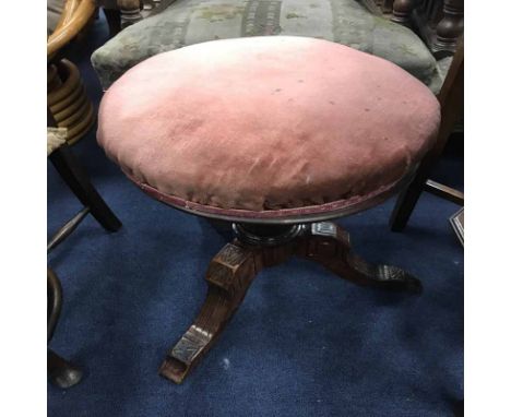 VICTORIAN REVOLVING PIANO STOOL 