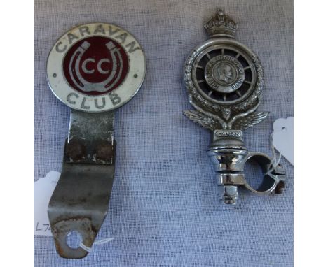 AN EARLY 20TH CENTURY 'ROYAL AUTOMOBILE CLUB' MOTOR CAR BADGE and a Vintage Caravan Club badge (2)