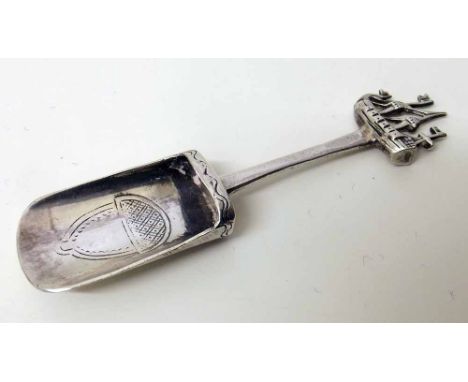 Silver tea caddy spoon. Condition report: see terms and conditions