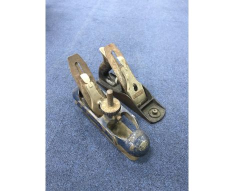 STORMONT ARCHER PANEL PLANE marked Noris A6 London; along with other tools, contained in a wooden basket (6)