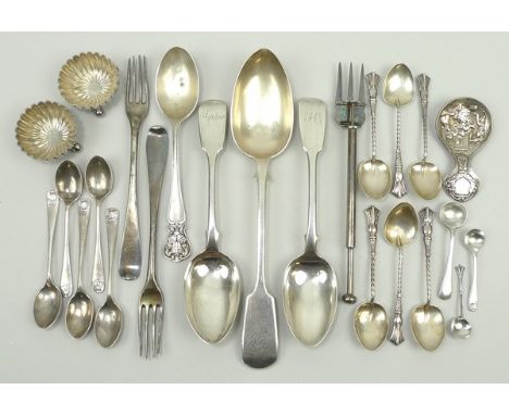 A set of six silver coffee spoons, Birmingham 1912, Victorian Old English pattern dessert spoon, Josiah Williams & Co, Exeter