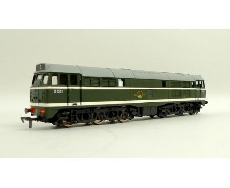 An Airfix D5531 OO gauge diesel engine and carriages, together with further OO track and rolling stock, including some Hornby