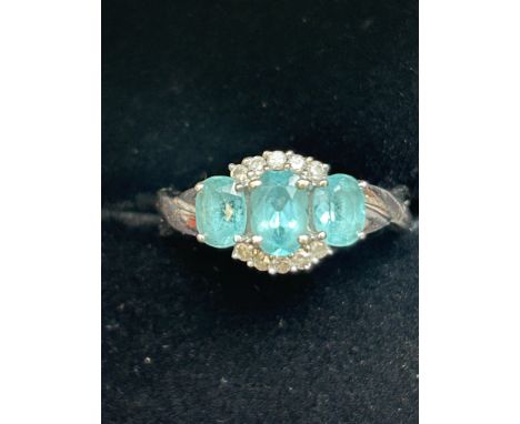 9ct White gold ring set with 3 aquamarine &amp; diamonds Size O 2.6g 