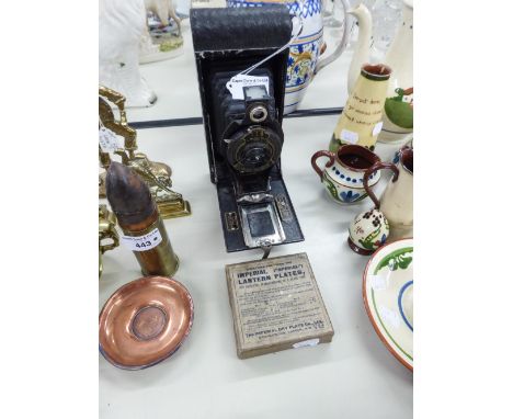 EASTMAN 'KODAK CO., USA' No 2c BELLOWS FOLDING AUTOGRAPHIC ROLL FILM CAMERA, 1910 PATENT AND A LANTERN PLATE BOX CONTAINING T