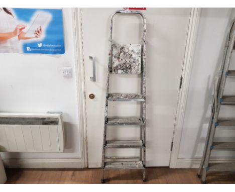 A PAIR OF FOLDING METAL STEP LADDERS BY YOUNGMAN