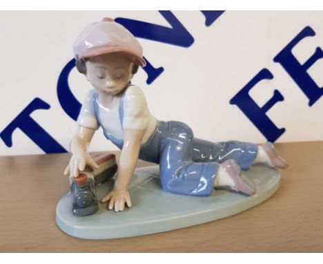 LLADRO FIGURE 7619 ALL ABOARD FROM THE COLLECTORS SOCIETY WITH ORIGINAL BOX
