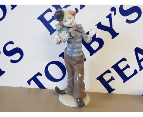 LARGE LLADRO FIGURE 5056 CLOWN WITH ALARM CLOCK