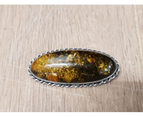 VINTAGE AMBER TYPE BROOCH WITH SILVER MOUNTS